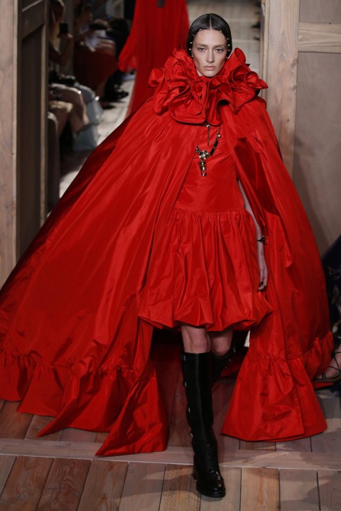 Tuần lễ thời trang Paris Haute Couture FW16 Valentino-15