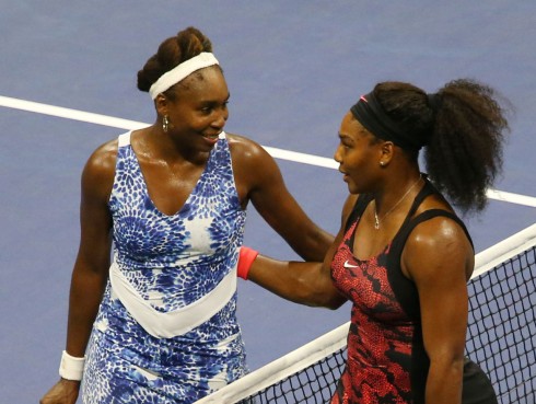Venus và Serena Williams - là đối thủ trên sân đấu