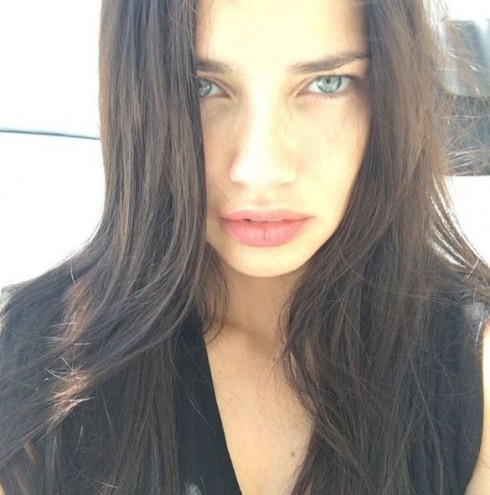 Bi quyet lam dep tu A den Z cua thien than Adriana Lima 4