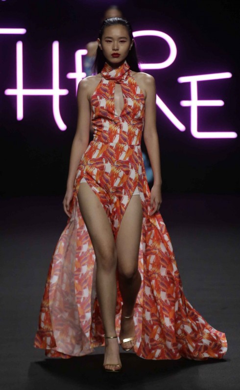 Elle fashion show Thailand Thu Dong 2016