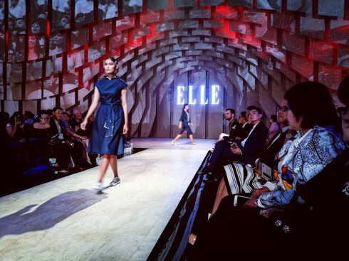 Sân khấu ELLE Fashion Journey 2016 - Ảnh: Ho Ny