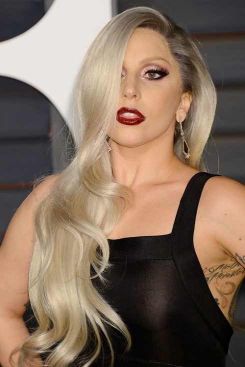 Tóc giả nữ - trào lưu làm đẹp mới của các quý cô - Lady Gaga