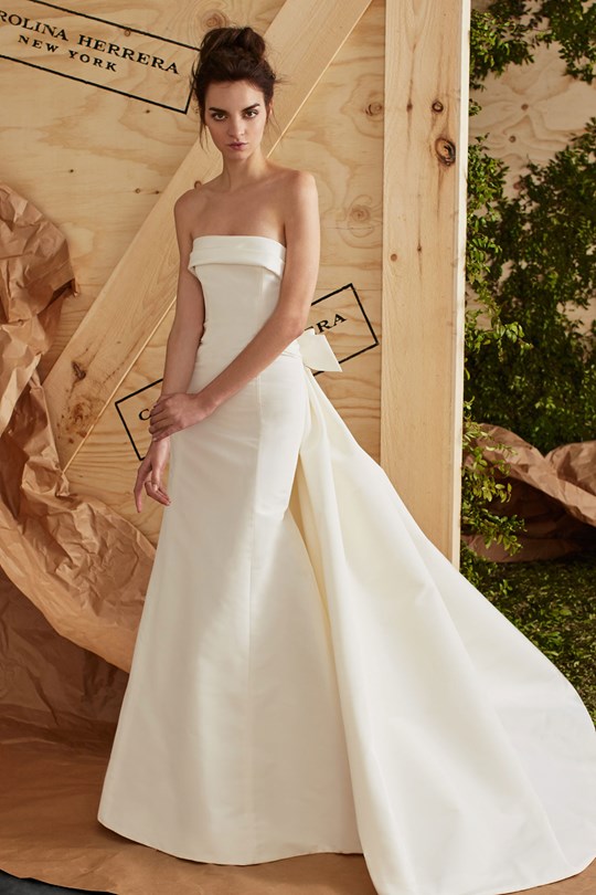 váy cưới đẹp đính nơ của Carolina Herrera