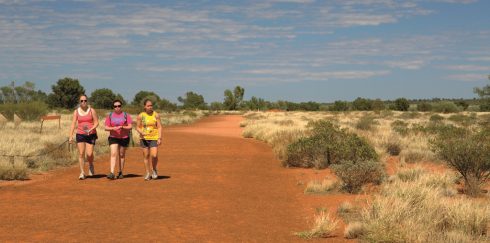 Du lịch Úc: Mùa xuân ngược ở Ayers Rock