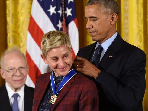 Cuộc đời nhiều nước mắt của MC đồng tính Ellen DeGeneres