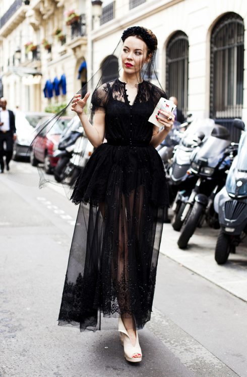 phong cách thời trang gothic cho phụ nữ tuổi 40