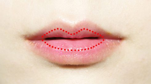 Cách sử dụng kem che khuyết điểm môi cho một đôi môi hoàn hảo ELLE VN