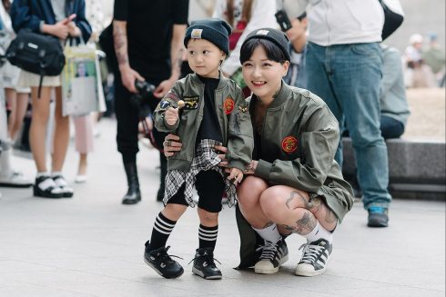 06-seoul-fashion-week-fall-2015-street-style-31