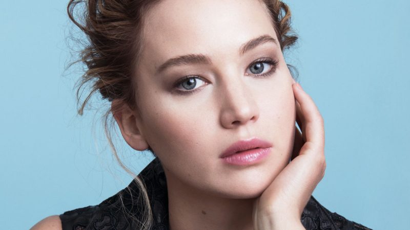 Phong cách thời trang bất quy tắc của Jennifer Lawrence