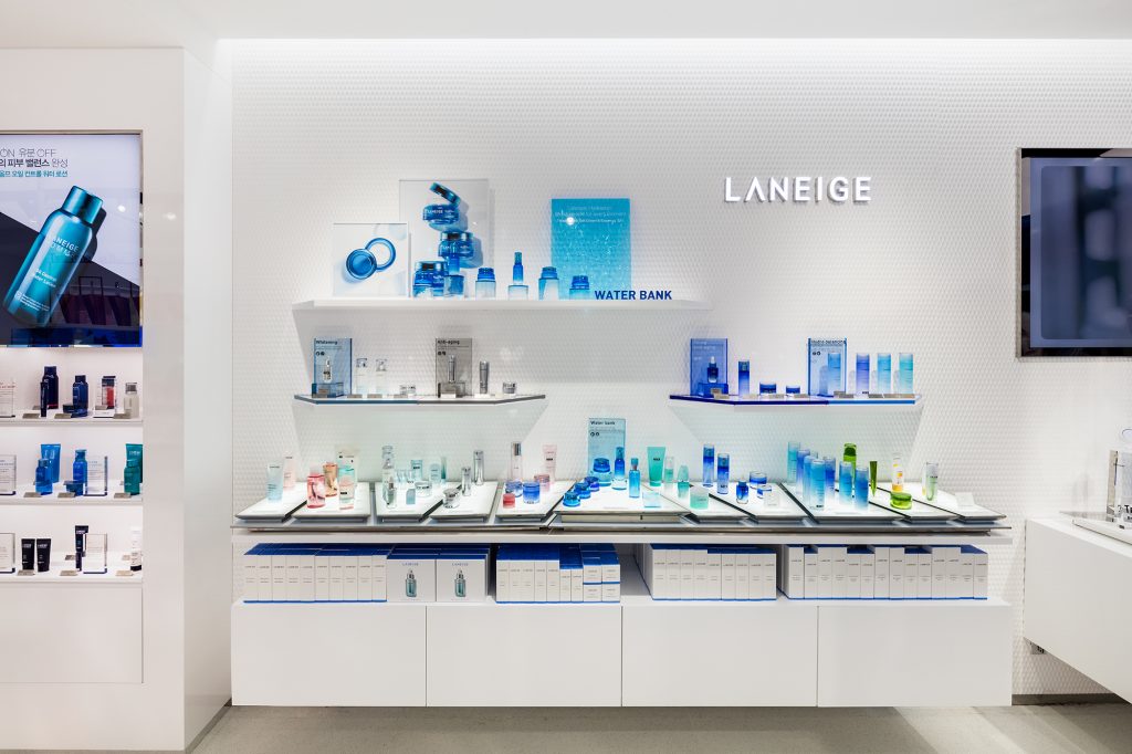 "LANEIGE Thế hệ mới" khai trương tại Hai Bà Trưng TP.HCM ELLE VN