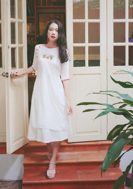 Muôn màu kiểu áo dài cách tân của các thương hiệu thời trang Việt
