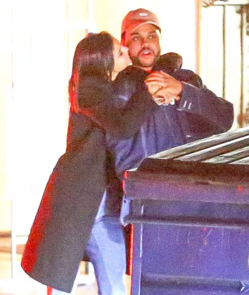 Selena Gomez lộ ảnh hẹn hò với The Weeknd 5