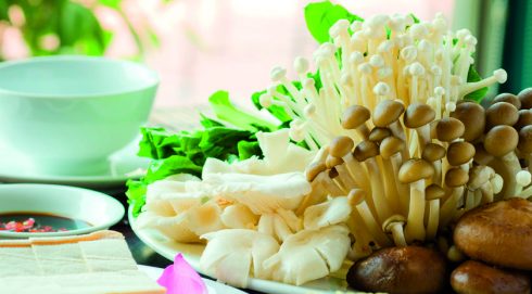 Nguyễn Thị Hồng Hạnh Ăn chay không chỉ có nấm và đậu hũ 2
