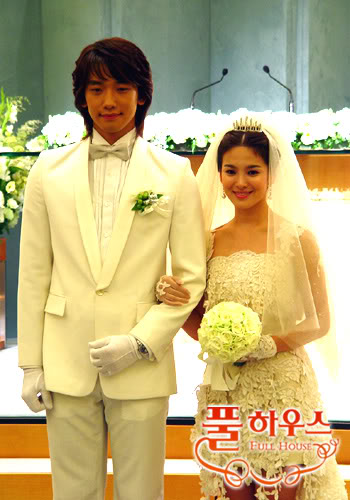 Phong cách thời trang của cặp đôi mới cưới Rain và Kim Tae Hee - 22