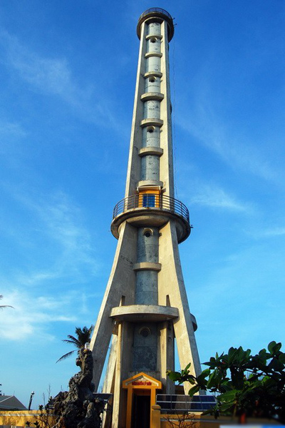 ngọn hải đăng Việt Nam - Lý Sơn - elle vietnam