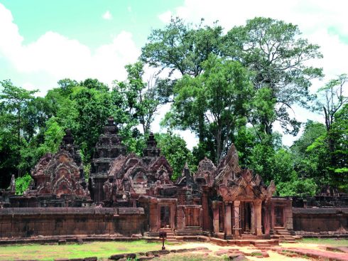 Tìm hiểu Quần thể Angkor Wat Tuyệt mỹ về điêu khắc ở đền Banteay Srey 8