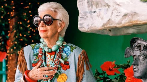 Iris Apfel Những fashionista "đầu bạc" truyền cảm hứng của thế giới - ELLE VN