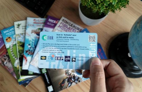 Thẻ EZLink - thẻ đi tàu điện ngầm tại Singapore