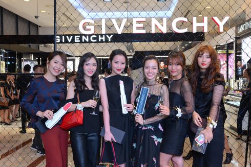 Givenchy ra mắt Flagship store đầu tiên tại Diamond Plaza ELLE VN