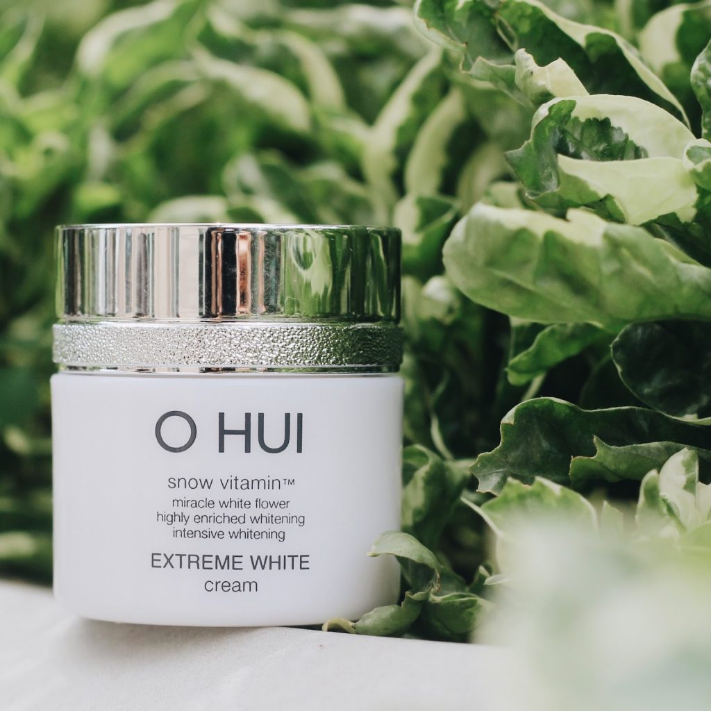 Kem dưỡng trắng da Ohui Extreme White giúp bạn có làn da trắng hiệu quả và an toàn