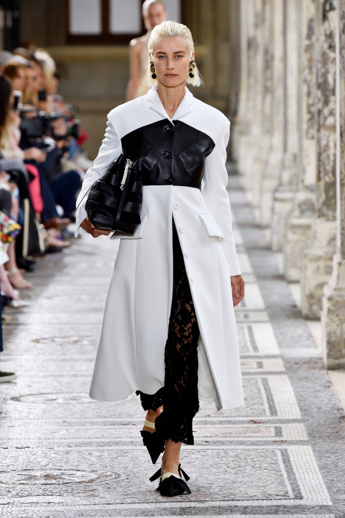 Proenza Schouler ấn tượng tại Paris Haute Couture