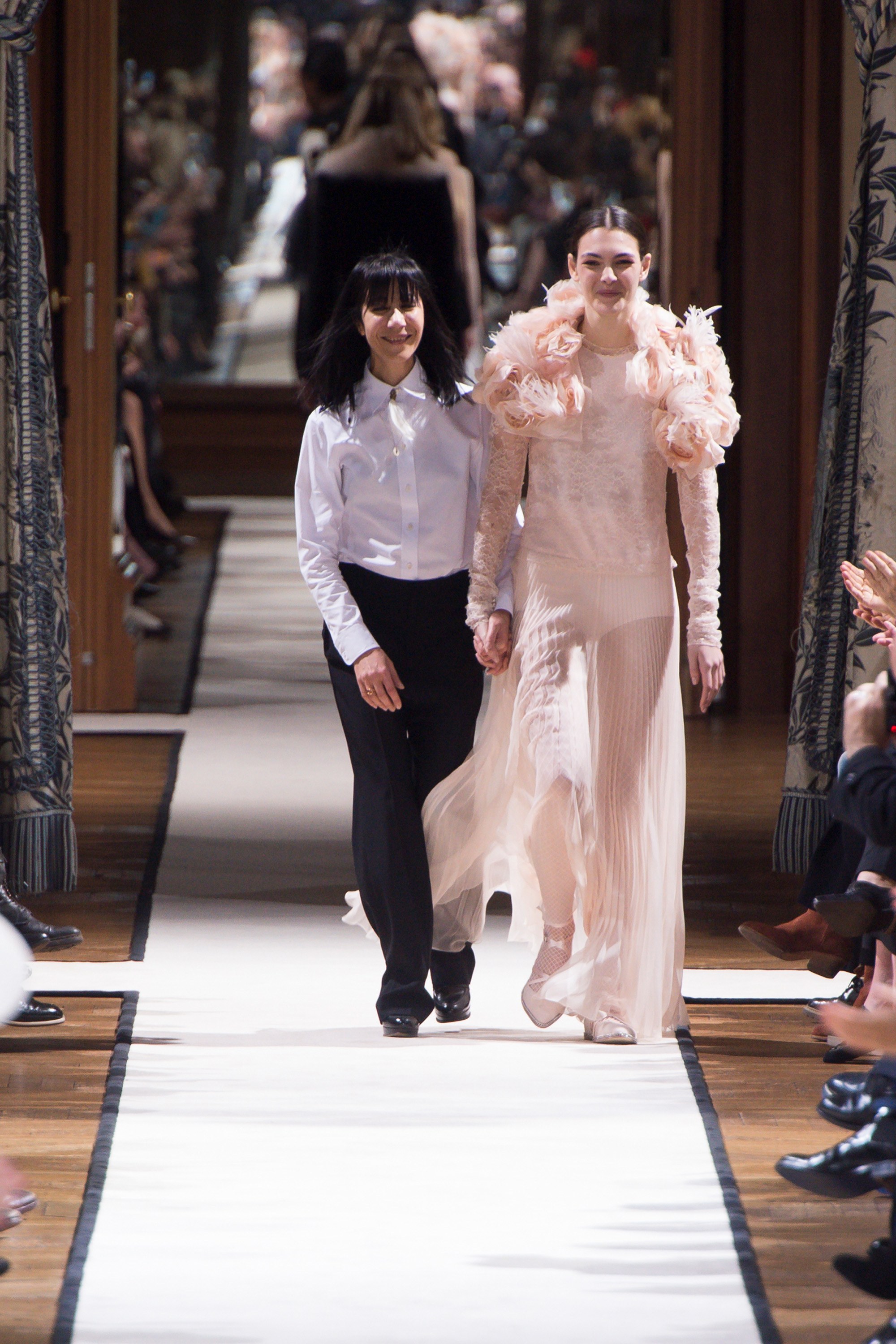 lanvin boucha jarrar - fall 2017 - elle vietnam 14
