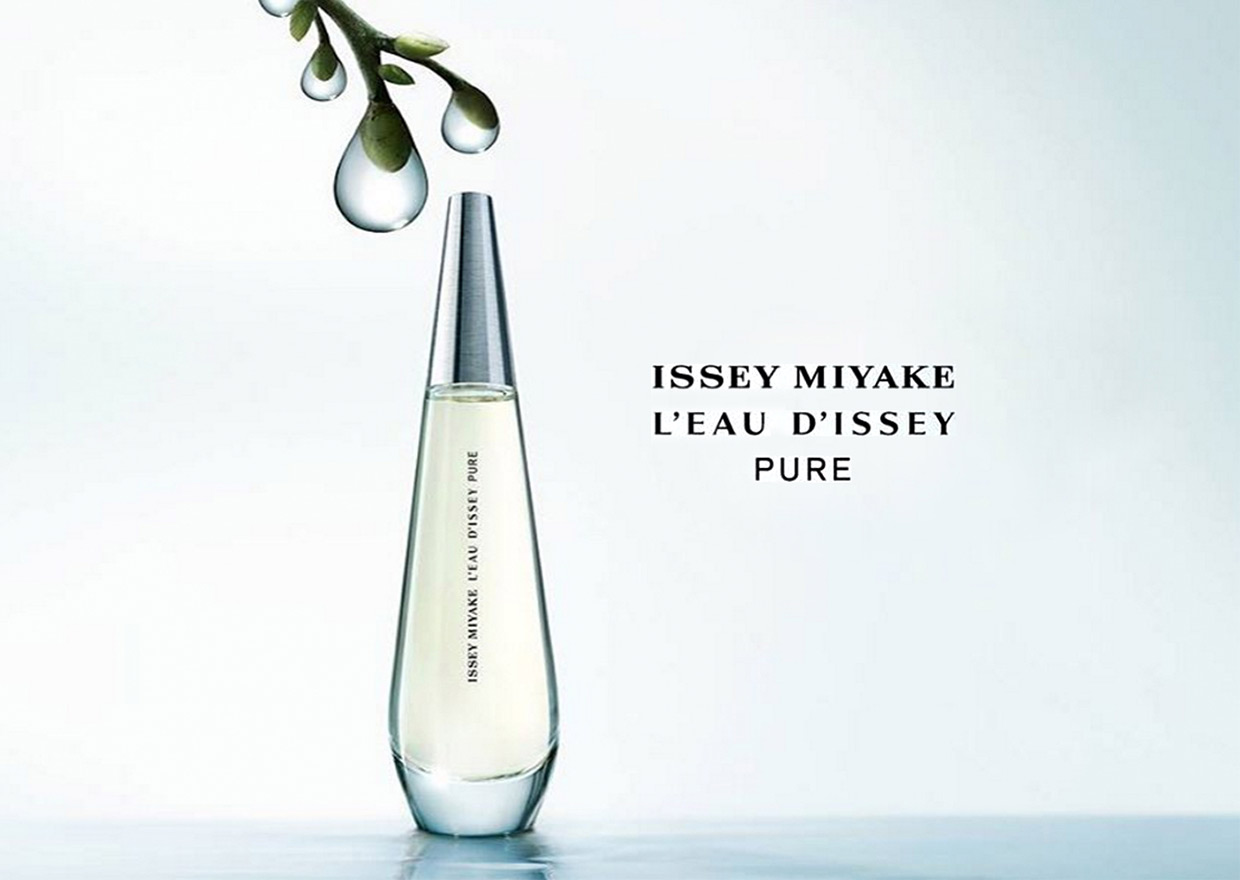 Tôi yêu những giọt hương mới của Issey Miyake L’eau D’Issey tên là Pure quá.
