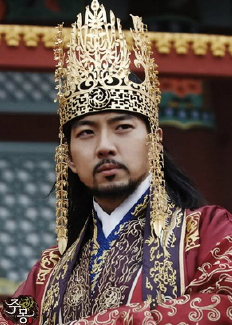 Tuy đã đóng kha khá bộ phim, nhưng đến Truyền thuyết Jumong thì Song Il Kook mới tạo được dấu ấn mạnh mẽ trong lòng khán giả.