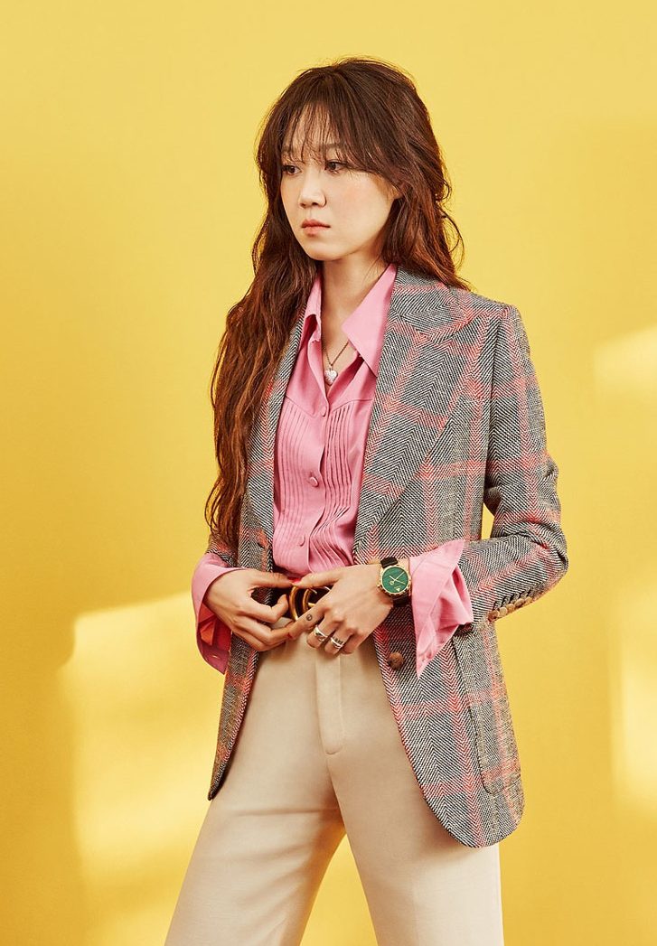 Phong cách U40 sành điệu của nàng thơ thời trang Gong Hyo Jin