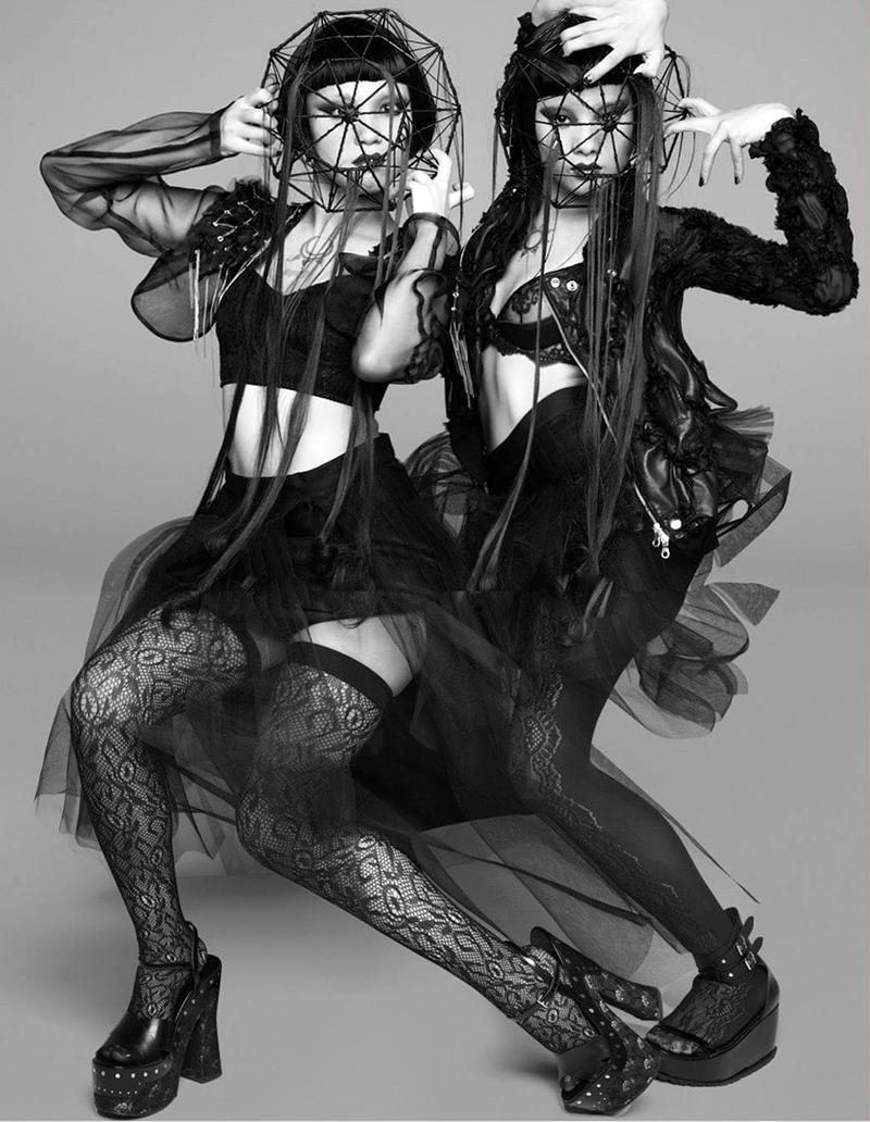 AYABAMBI - cặp đôi đồng tính tài năng đưa điệu nhảy Vogue vào thời trang cao cấp