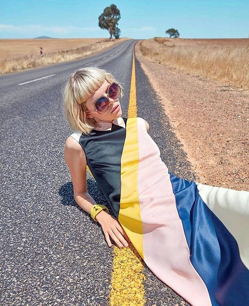 On the road (Ảnh: Jimmy Marble)