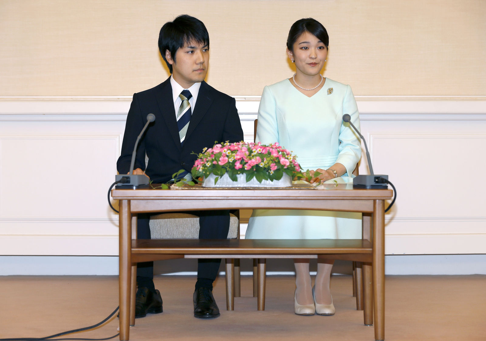 Lễ cưới hoàng gia lãng mạn như ngôn tình giữa công chúa Nhật Bản Mako và Kei Komuro