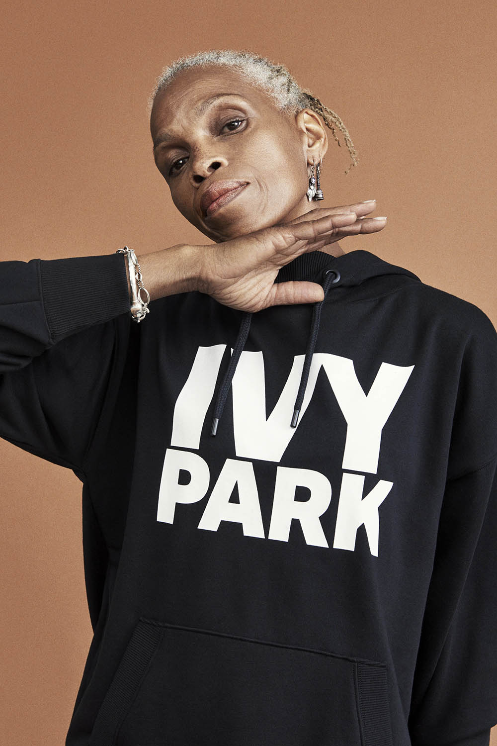 Beyoncé giới thiệu BST Thu đông 2017 mới nhất của thương hiệu Ivy Park 