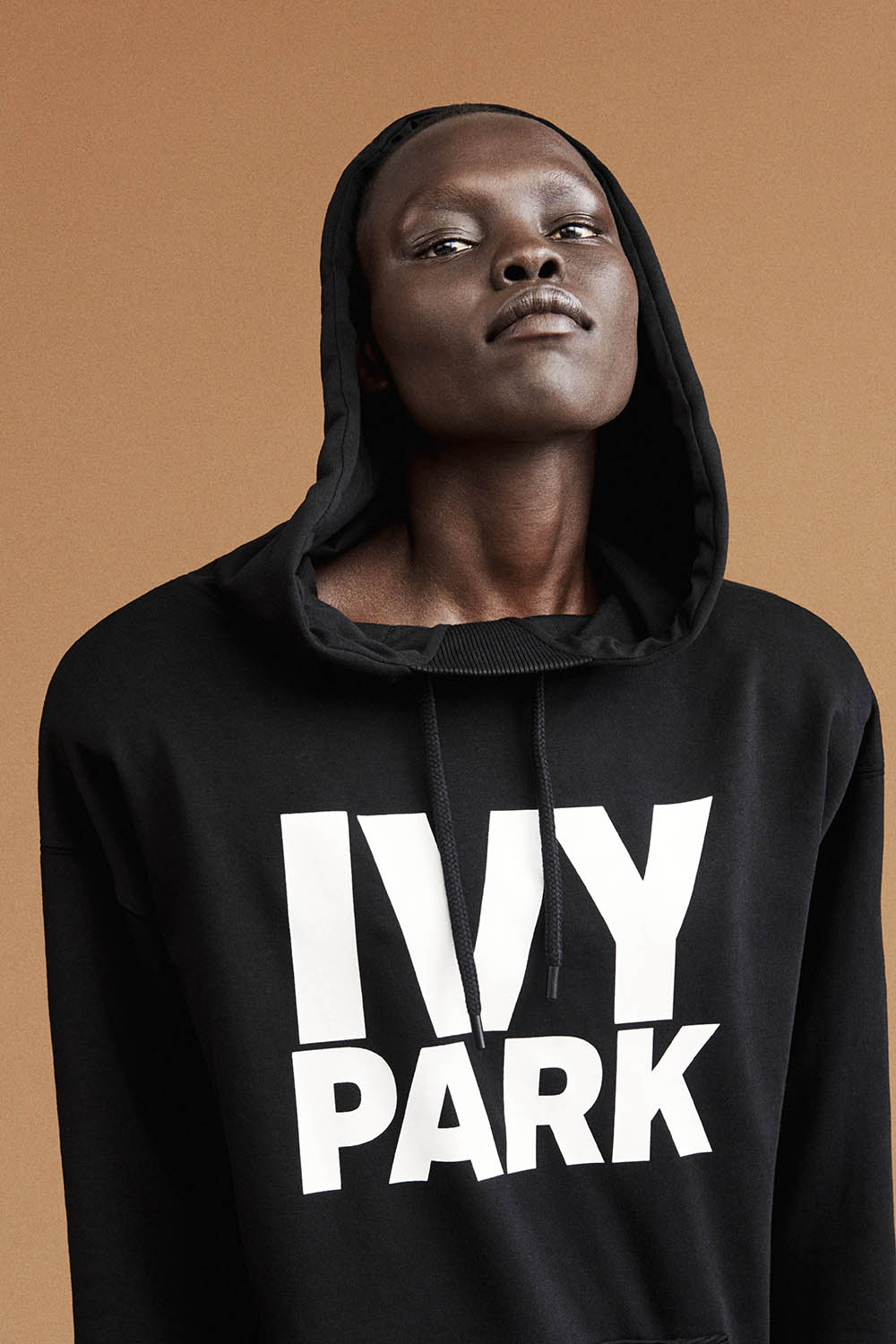 Beyoncé giới thiệu BST Thu đông 2017 mới nhất của thương hiệu Ivy Park 