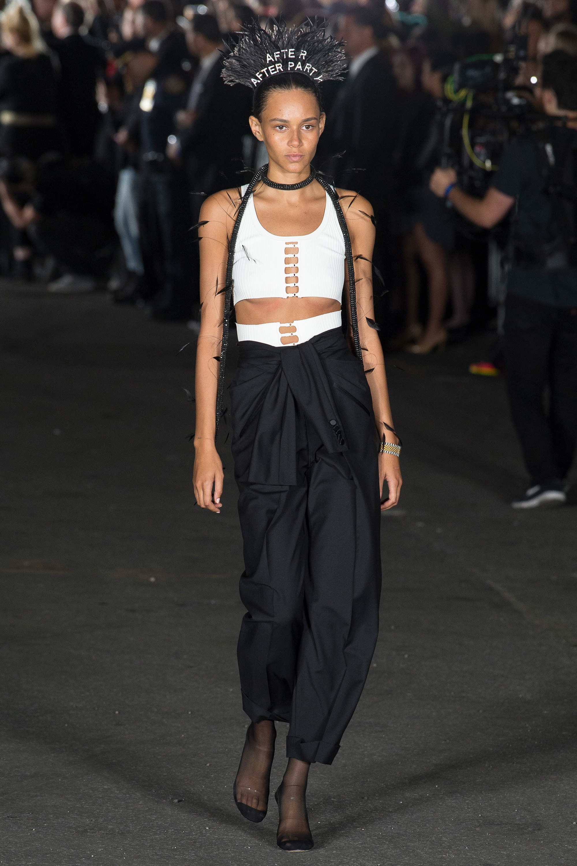 Alexander Wang Spring 2018: Vũ khúc biến tấu của mùa xuân