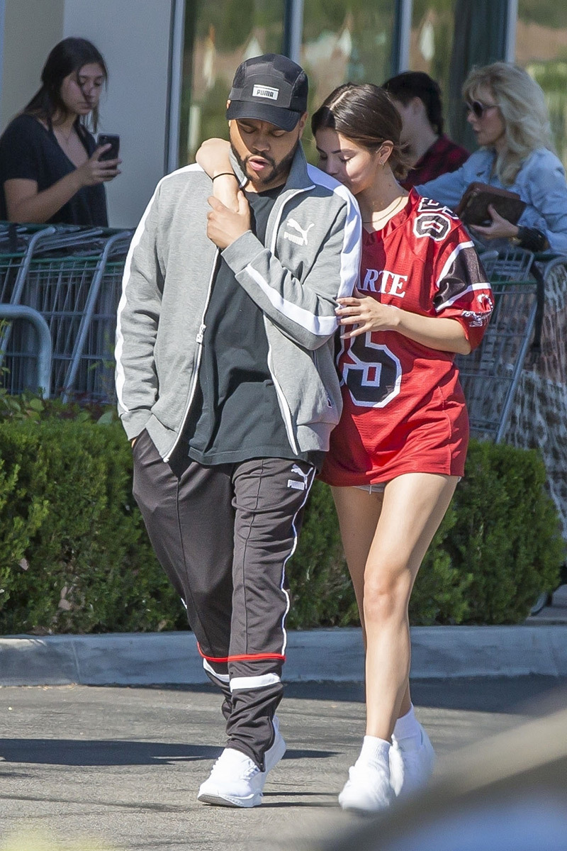 Selena Gomez & The Weeknd dọn về cùng một nhà