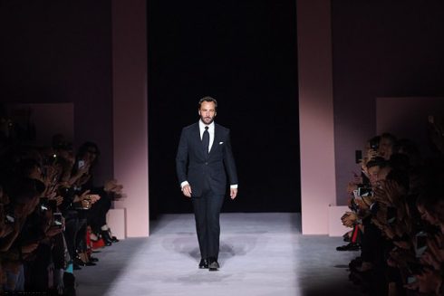 Tom Ford: Đàn ông ngủ với đàn ông không thể quy kết là gay