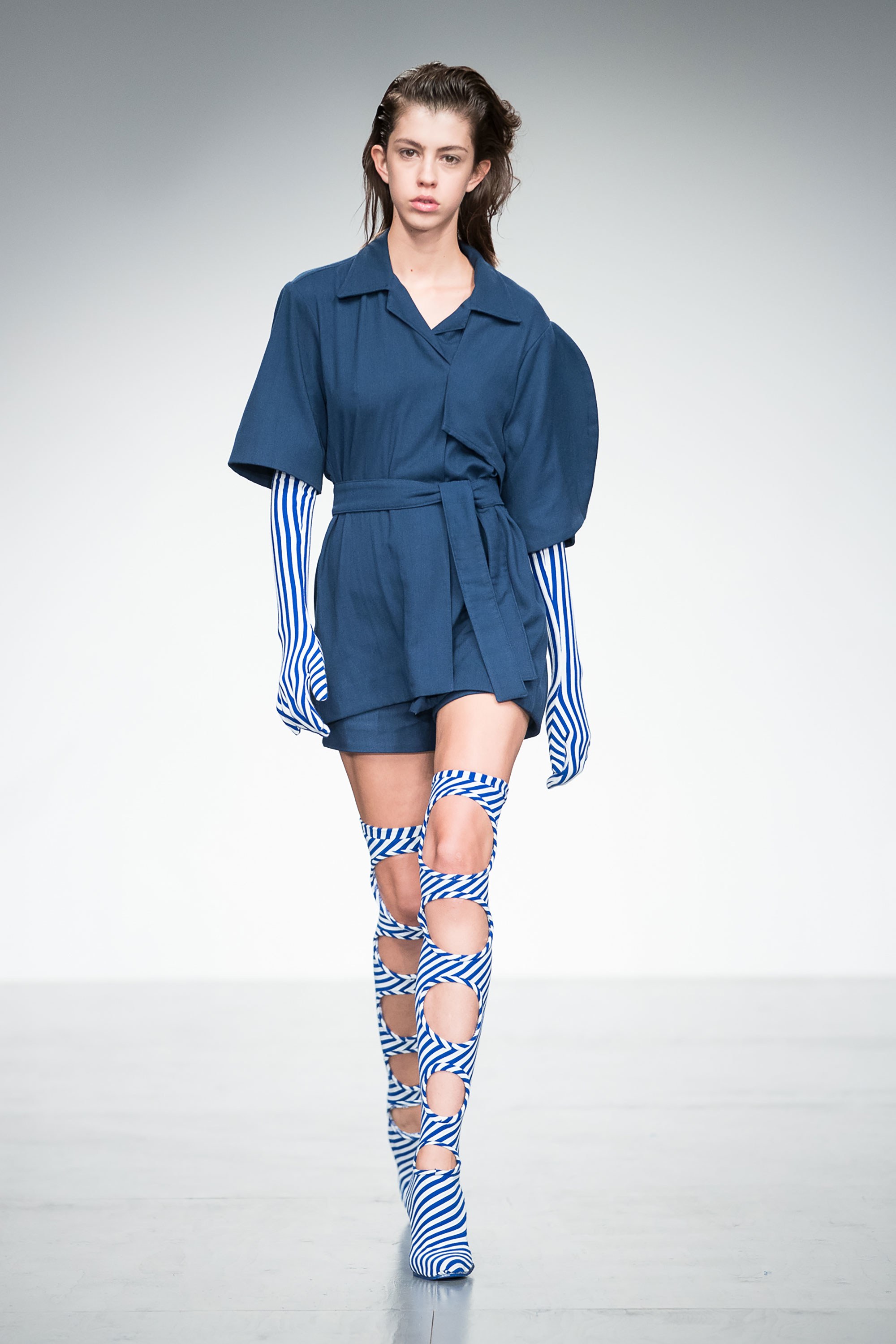 Một số bộ sưu tập nổi bật trong ngày thứ 2 LFW Spring 2018