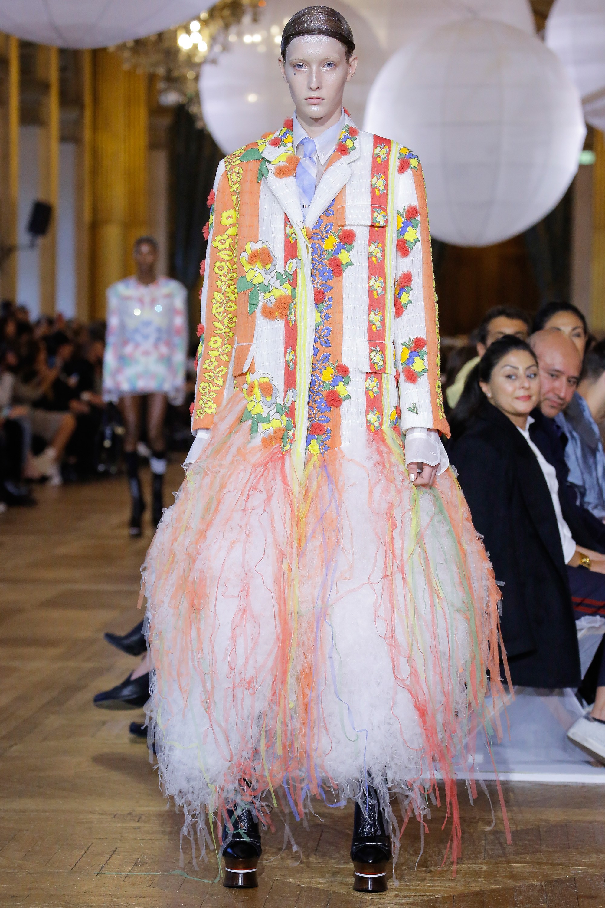 Paris Fashion Week 2018: Cổ tích đại dương trong BST mùa xuân của Thom Browne