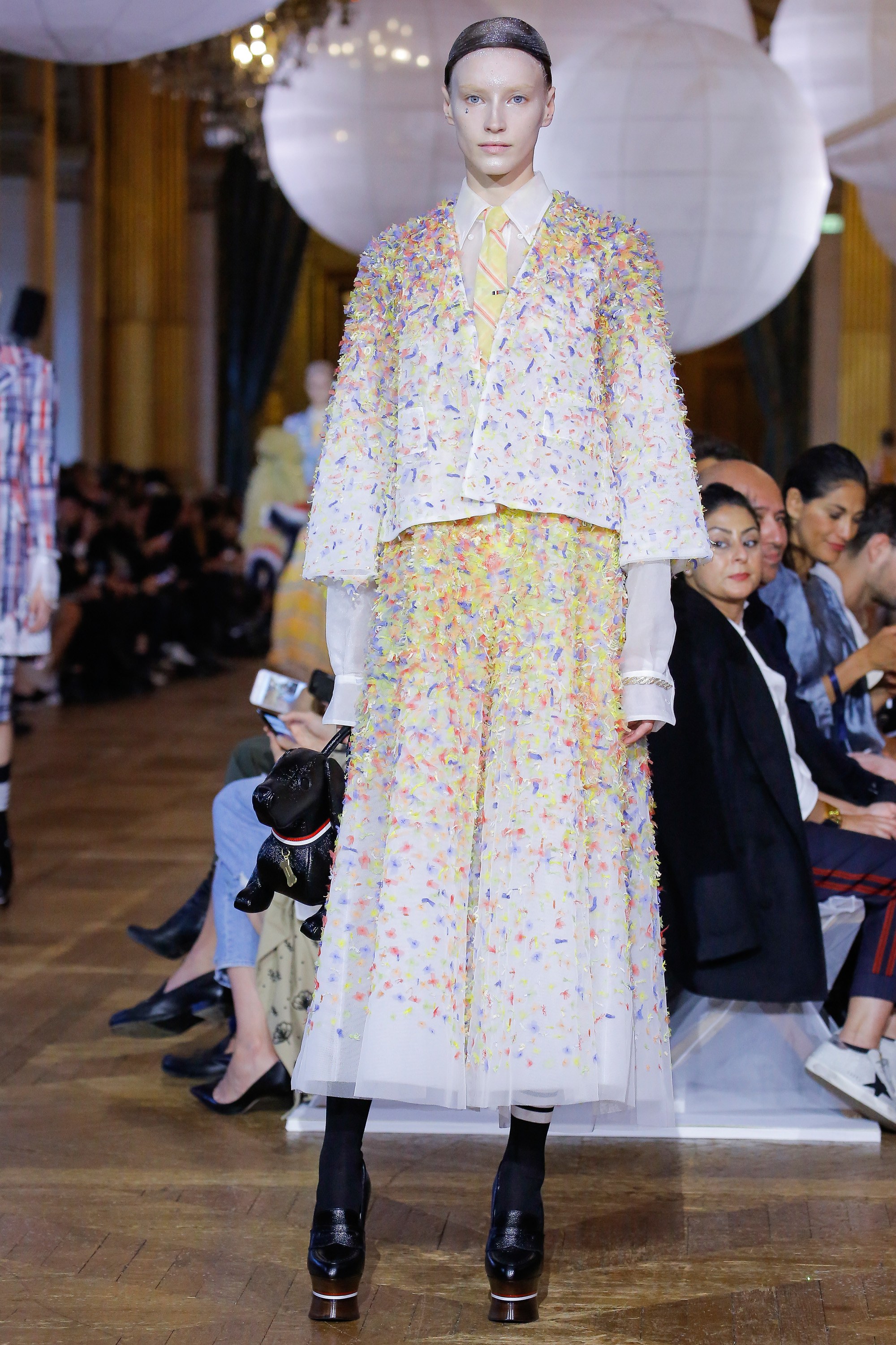 Paris Fashion Week 2018: Cổ tích đại dương trong BST mùa xuân của Thom Browne