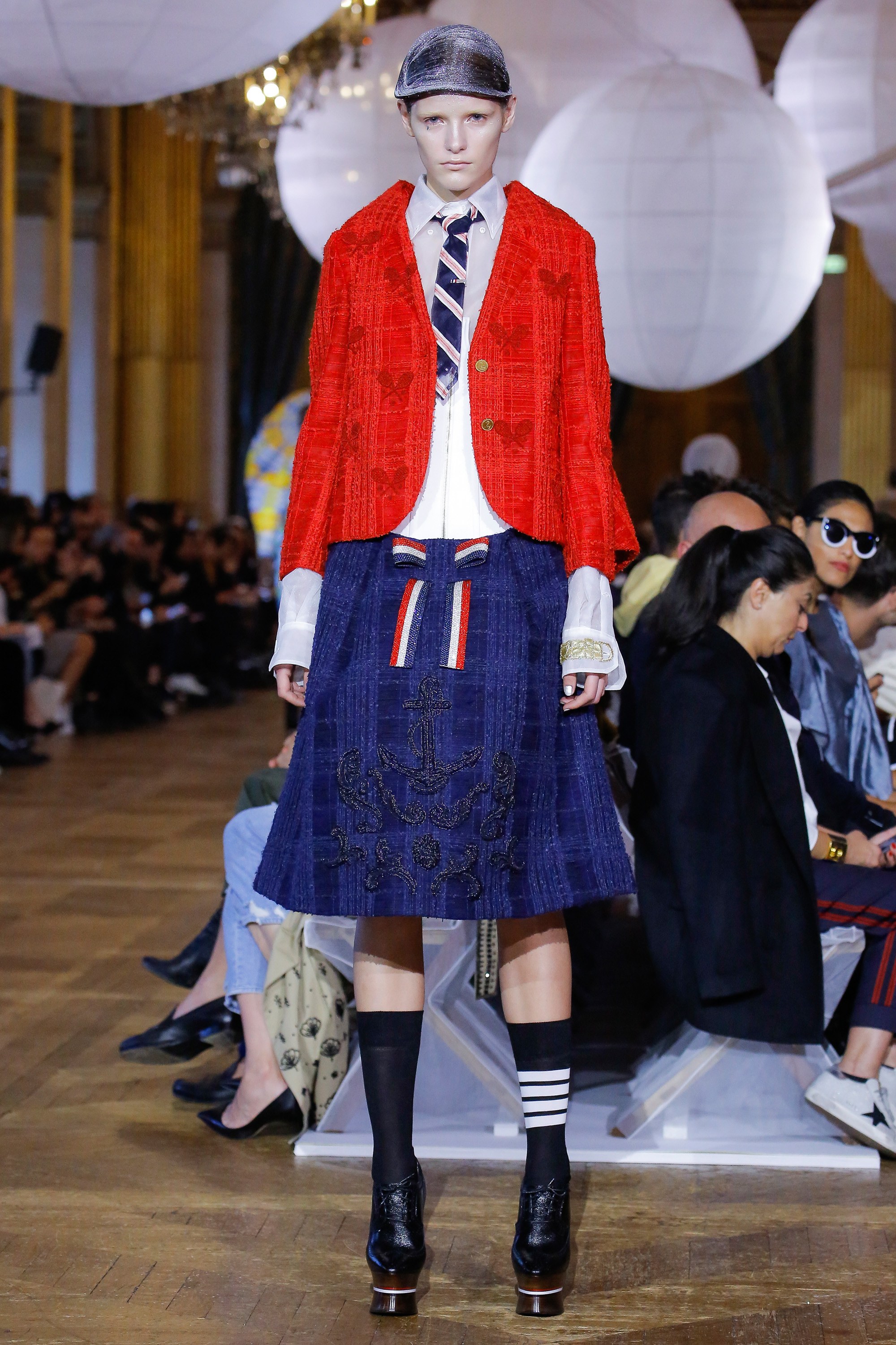 Paris Fashion Week 2018: Cổ tích đại dương trong BST mùa xuân của Thom Browne