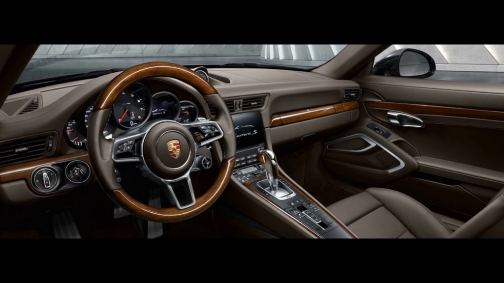 nội thất Porsche Cayenne
