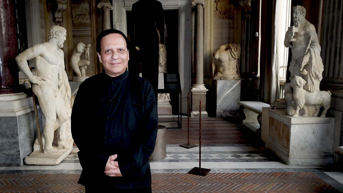 Nhà thiết kế đại tài Azzedine Alaïa qua đời 