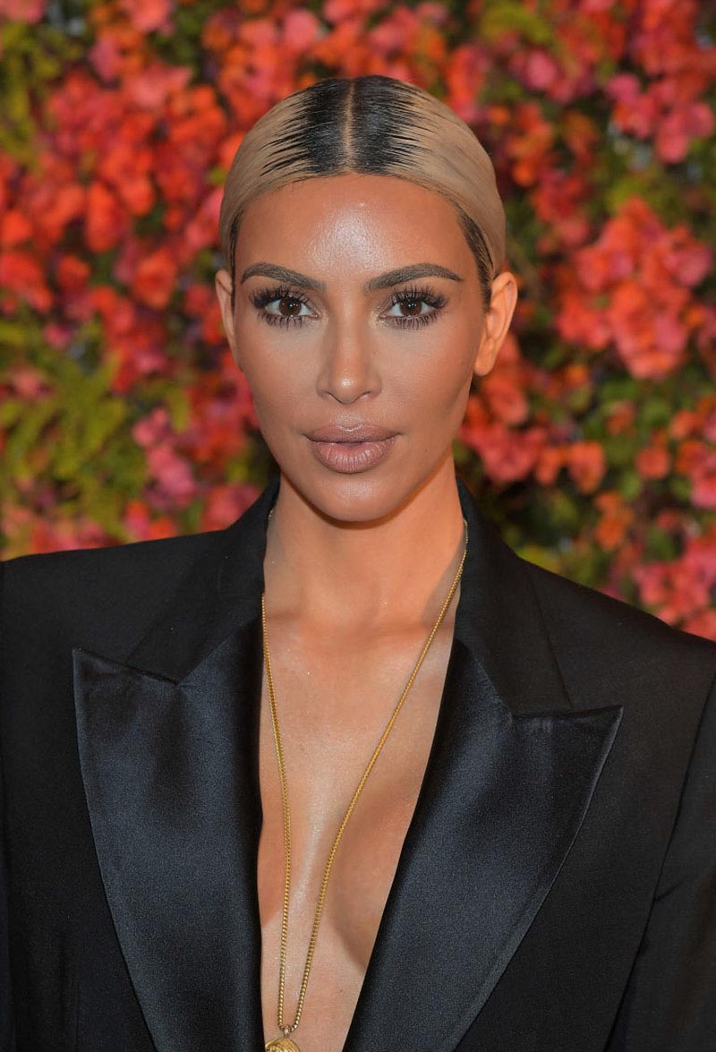 Nước hoa của Kim Kardashian kiếm hơn 10 triệu đô trong một ngày