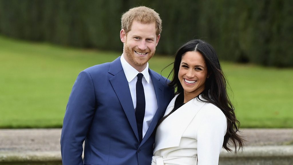 Hoàng tử Harry đính hôn cùng Meghan Markle