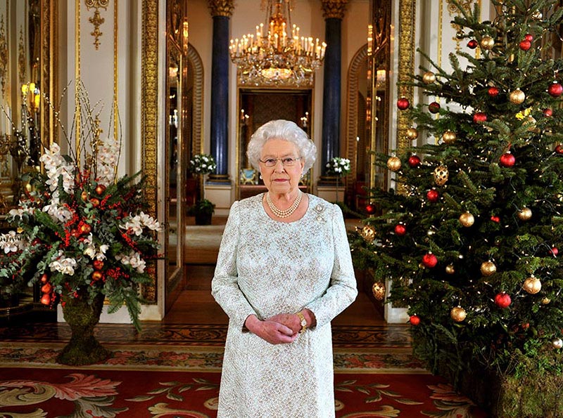Những điều Meghan Markle (hay chúng ta) nên biết khi gặp Nữ hoàng vào dịp Giáng sinh