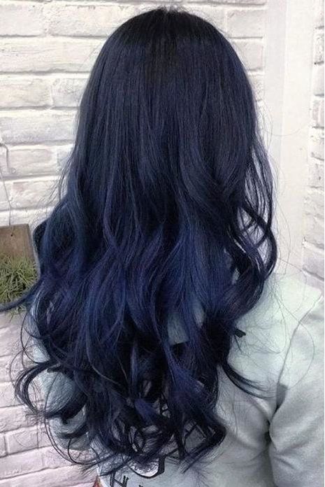 tóc màu xanh dương