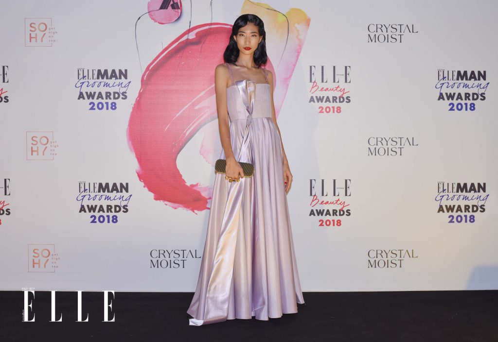 ELLE Beauty Awards 2018 trang điểm ấn tượng 12