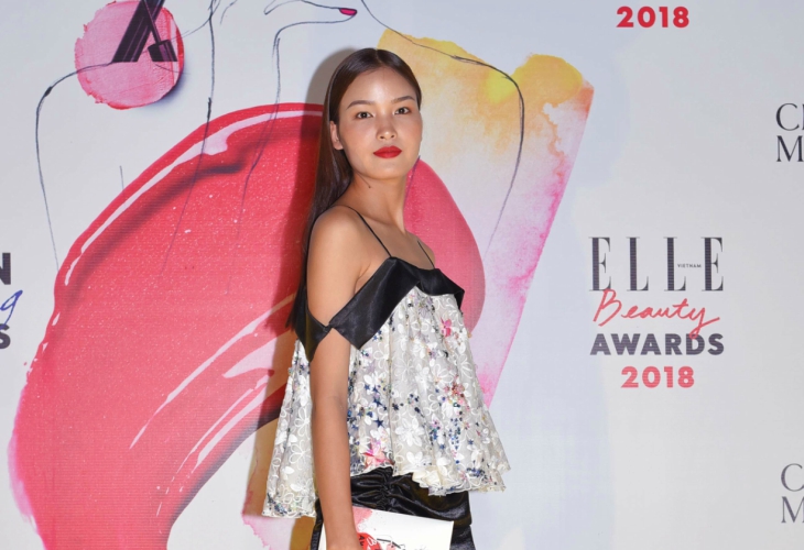 ELLE Beauty Awards 2018 phong cách trang điểm ấn tượng tóc thẳng 6