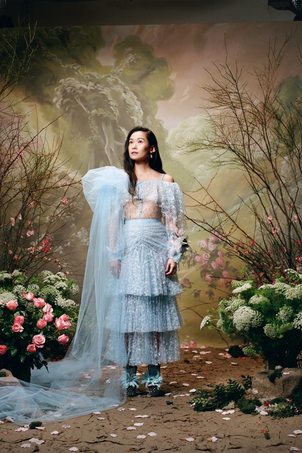 Nữ diễn viên Hồng Châu bất ngờ xuất hiện trong bộ ảnh quảng bá của hãng thời trang danh tiếng